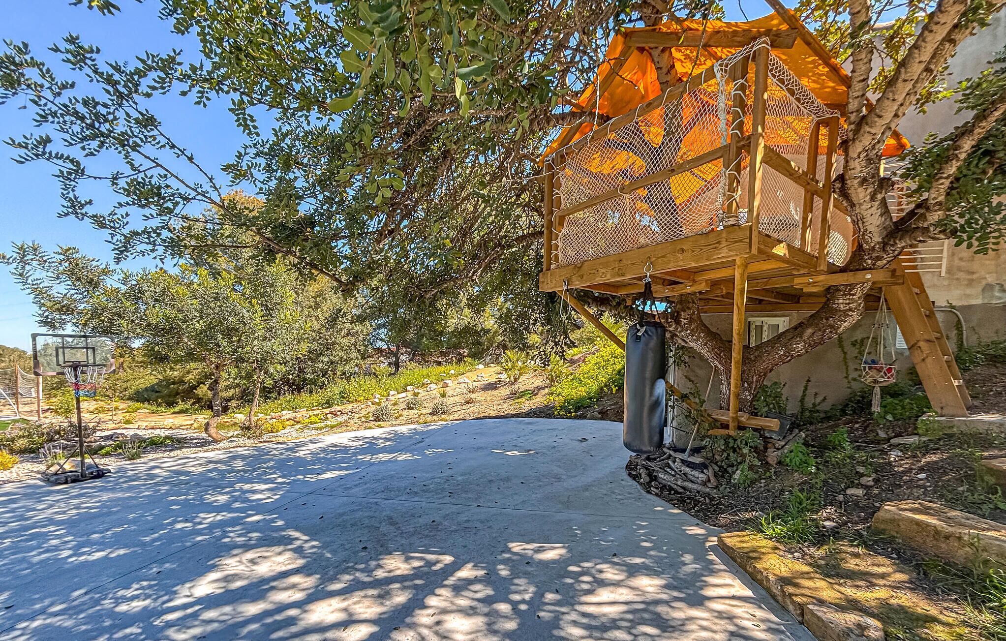 Enceinte de l’hébergement