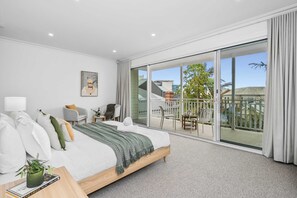 Iron/ironing board, WiFi, bed sheets - Luxury Stay in Geelong CBD | Bonnie Belle (Geelong)