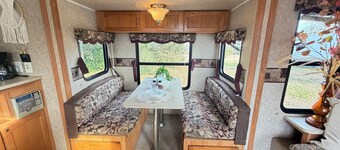 The Refuge- Perfect 1-bedroom recreational vehicle with AC in Gautier