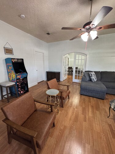 Downtown stay with games, coffee and spacious rooms