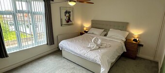 Headline:
Seaside Serenity at The Beach House – Your Cozy Escape in Mablethorpe