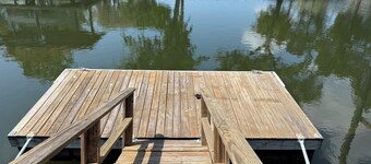 Home in Crystal River FL Water Front/Floating Dock on Deep Water Canal