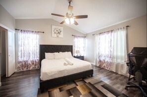 3 bedrooms, desk, free WiFi, bed sheets - Welcome to your chic escape North Las Vegas perfect for relaxation and adventure (North Las Vegas)