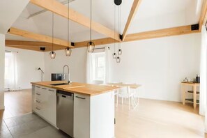 Private kitchen - Apartment in downtown Quebec City (Parking) B (Québec)
