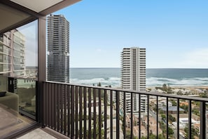 Property grounds - Yves Residences - 2204 (Mermaid Beach)