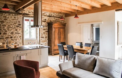 Gorgeous home in Saint-Priest-les-Fougè