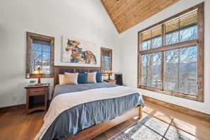 4 bedrooms, free WiFi, bed sheets, wheelchair access - Sundance Lodge at Eagles Nest - hot tub, mtn home, club amenities (Elk Park)