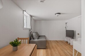 Living area - Comfort & Practicality, 1 CH, Limoilou, Enfant-Jésus (Québec)