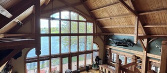 Beautiful, timber frame, lake house with an amazing view!