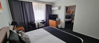 Alpha Hotel Canberra