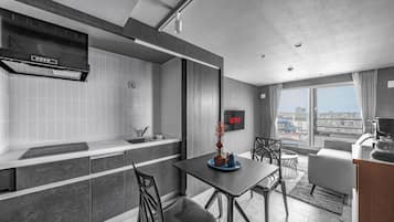 GRAN HILLS 402 | Dineren in de kamer