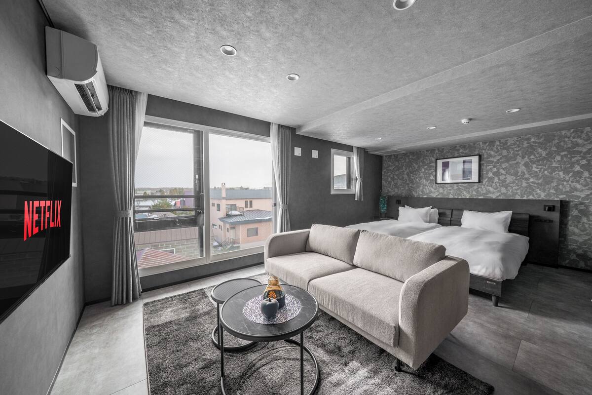 Apartment, Non Smoking (405) | Living area