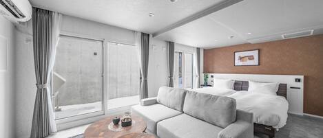 GRAN HILLS 105 (Parking available) | Living area