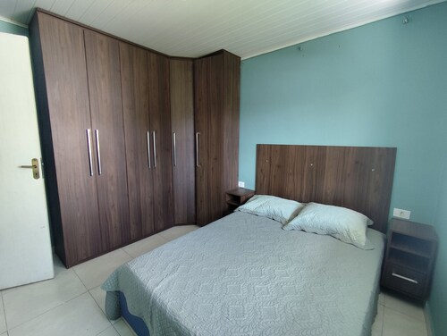 House near BR-376/airport