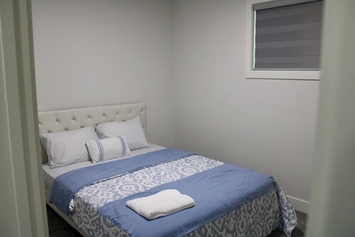 Stylish 2-Bed Basement Suite by West Edmonton Mall