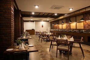 Dining - Kabini Springs (Heggadadevankote)