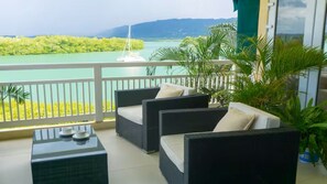 Terrace/patio - Penthouse By The Sea (Montego Bay)