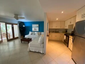 Living area - Seawind one bedroom (Montego Bay)