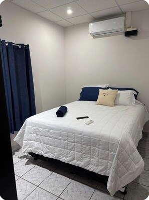 3 habitaciones, tabla de planchar con plancha y wifi gratis 