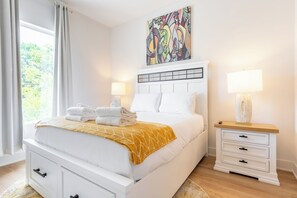 1 bedroom, iron/ironing board, WiFi, bed sheets - Cozy 1-bedroom condo in a nice East Nashville neighborhood (Nashville)