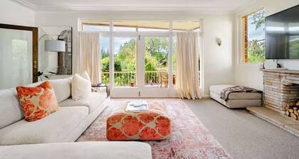 Spacious Family Home with Iconic Views