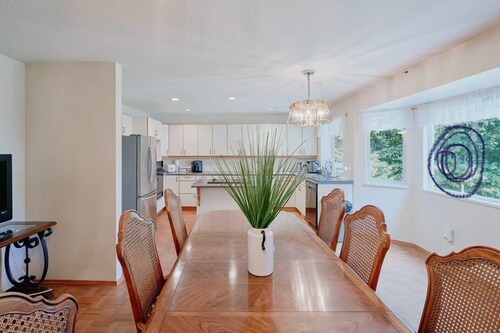 Spacious cozy house near ferry and beach