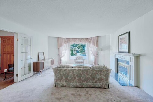 Spacious cozy house near ferry and beach