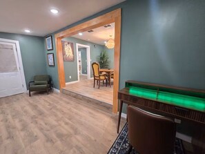 Interior - Missions Green Golf House (San Antonio)