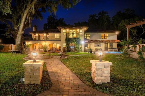 Calm Riverside Mansion with Resort Style Pool, Game Room, BBQ, Fishing