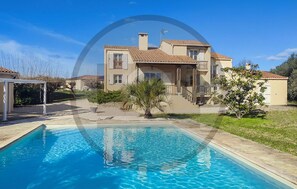 Pool - Charmante maison avec piscine (Méjannes-lès-Alès)