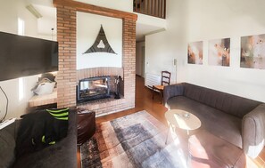 TV, fireplace, ping pong - Charmante maison avec piscine (Méjannes-lès-Alès)