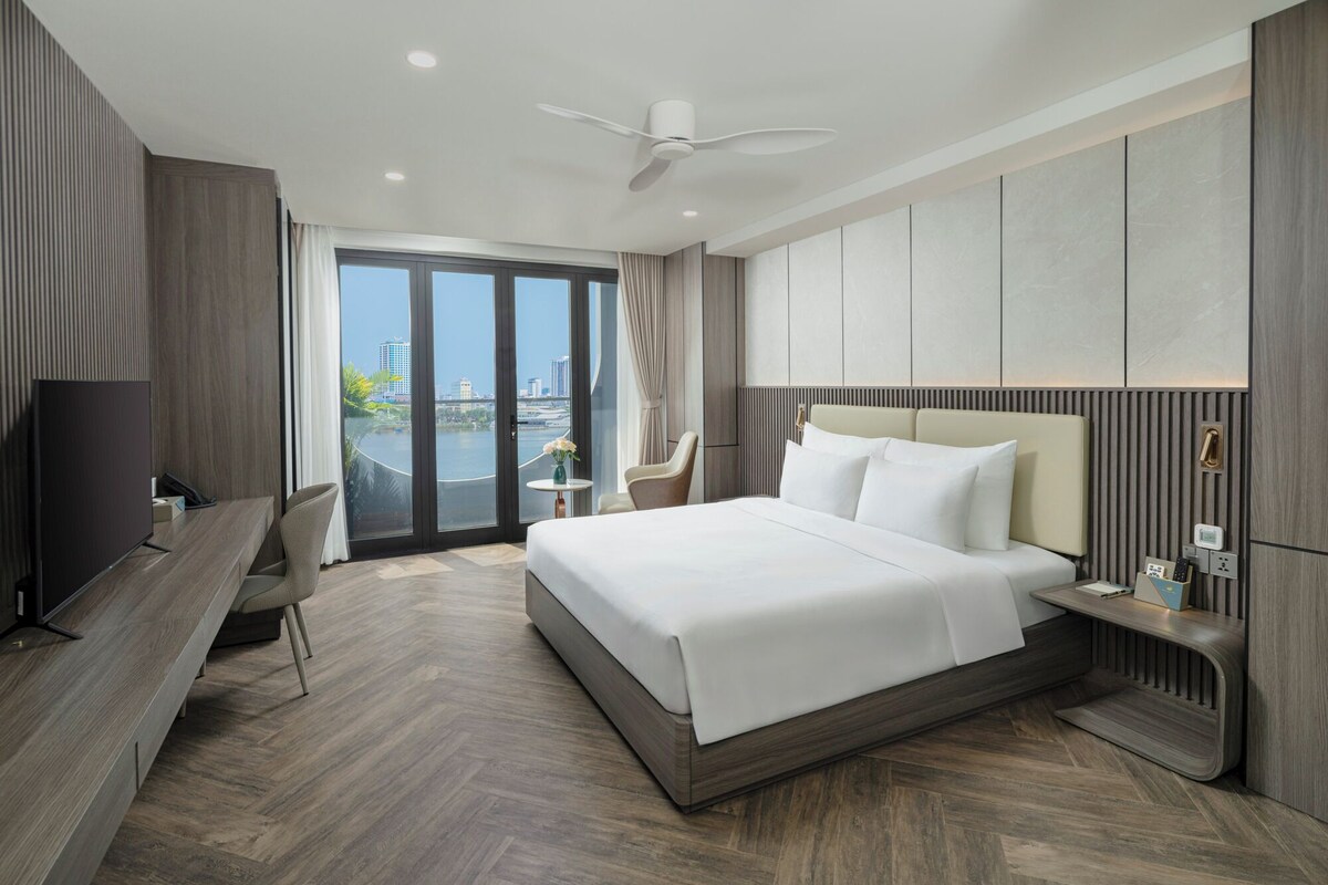 Penthouse, Flussblick