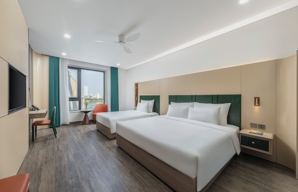 Deluxe-Dreibettzimmer, Stadtblick