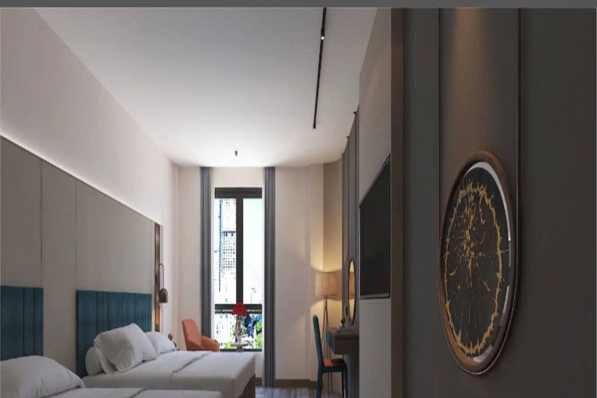 Familien-Vierbettzimmer, Flussblick | Zimmersafe, Verdunkelungsvorhänge, kostenloses WLAN