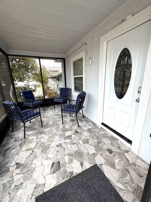 Terrace/patio - Next to Busch Gardens - 3BD/2BA - 6PPL (Tampa)