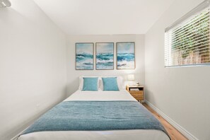 5 habitaciones, escritorio, tabla de planchar con plancha y wifi gratis 