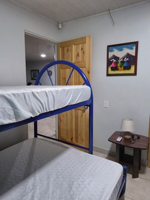 2 bedrooms, free WiFi, bed sheets, wheelchair access - Peaceful 2-bedroom house w/ AC in beautiful Playas del Coco, Guanacaste Province (Guanacaste Province)