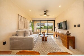 TV - Modern 1BR w/ Private Jacuzzi | Pool + Balcony (Tulum)