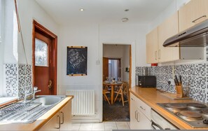 House | 3 bedrooms - Modern Coventry Stay Sleeps 6 (Coventry)