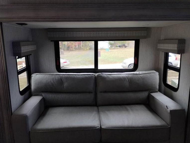 Private Camper With Full Hook Up Walking Distance To Martinsville Speedway - 버지니아