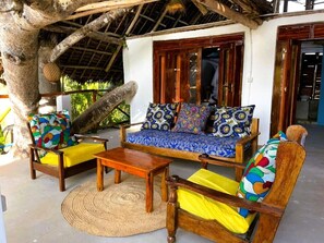 Terrace/patio - A-Frame Baobab Treehouse with Terrace (Unguja North Region)