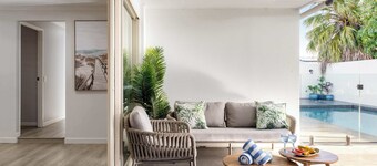 Coastal Noir Retreat - Pool, PF & Walk to Beach