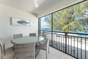 Dining - Casa Caribe #15 - 3 Bed, 3 Bath - Oceanfront, Second Floor (Seven Mile Beach)