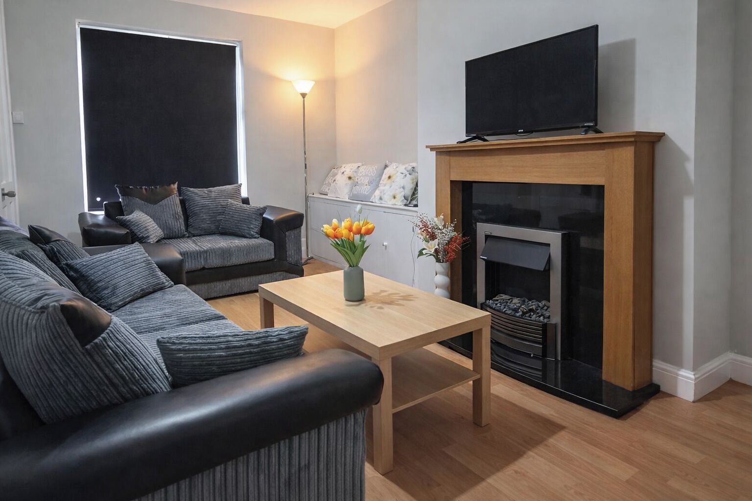 TV, fireplace