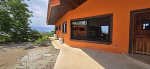 Exterior detail - Break-taking jungle house with incredible ocean view near Playa Blanca. (Gigante)