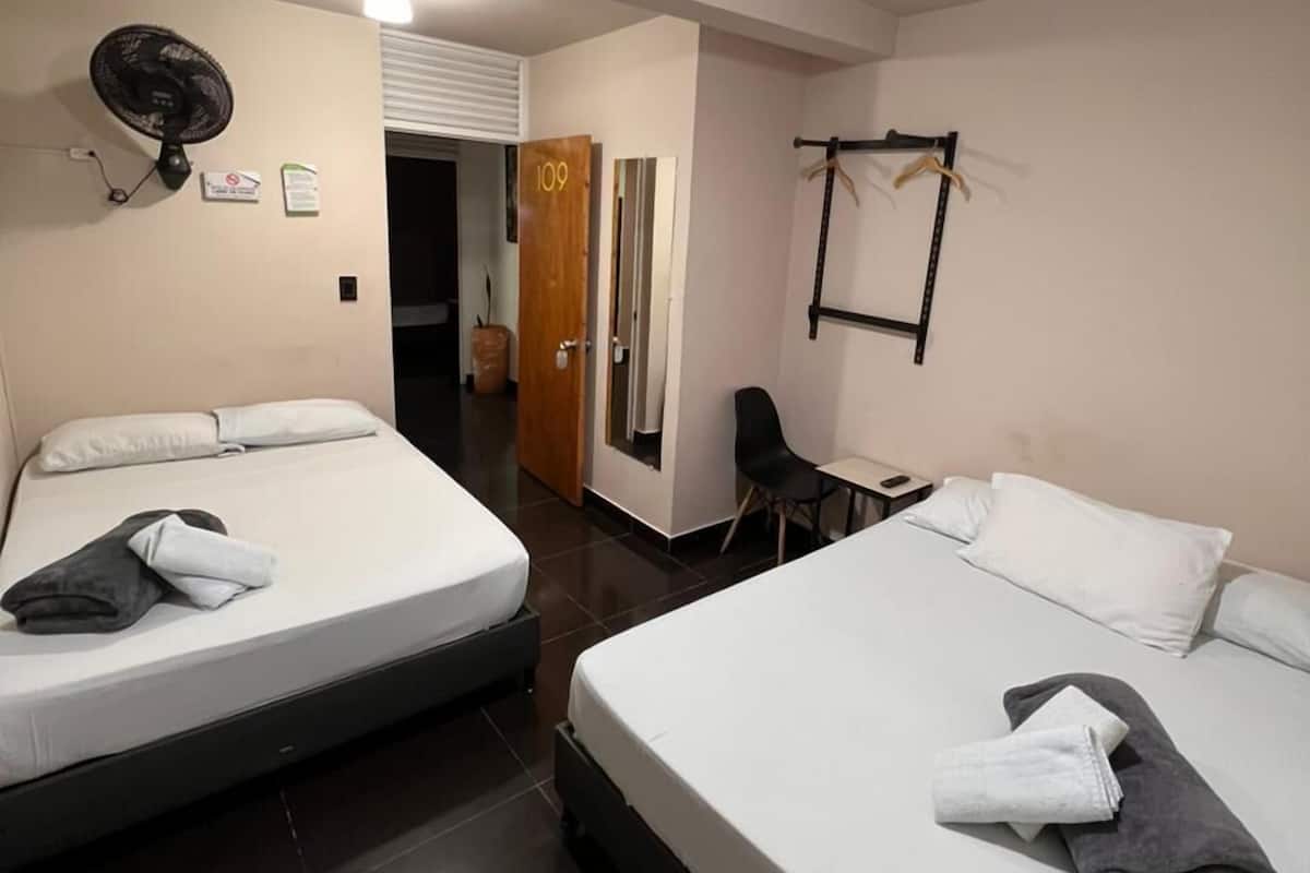 패밀리룸, 더블침대 2개, 금연