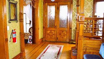 Rumah, 5 kamar tidur | Ruang keluarga