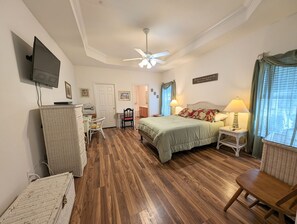 4 bedrooms, Internet - 4 bedroom vacation rental house with pool access near Bethany Beach, Delaware - dog friendly! (Ocean View)