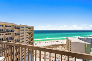 Property grounds - Perfect Summer Vacations at PP PH#31 (Panama City Beach)