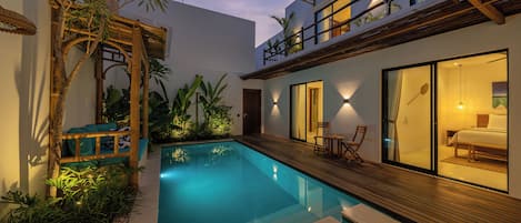 Piscine extérieure